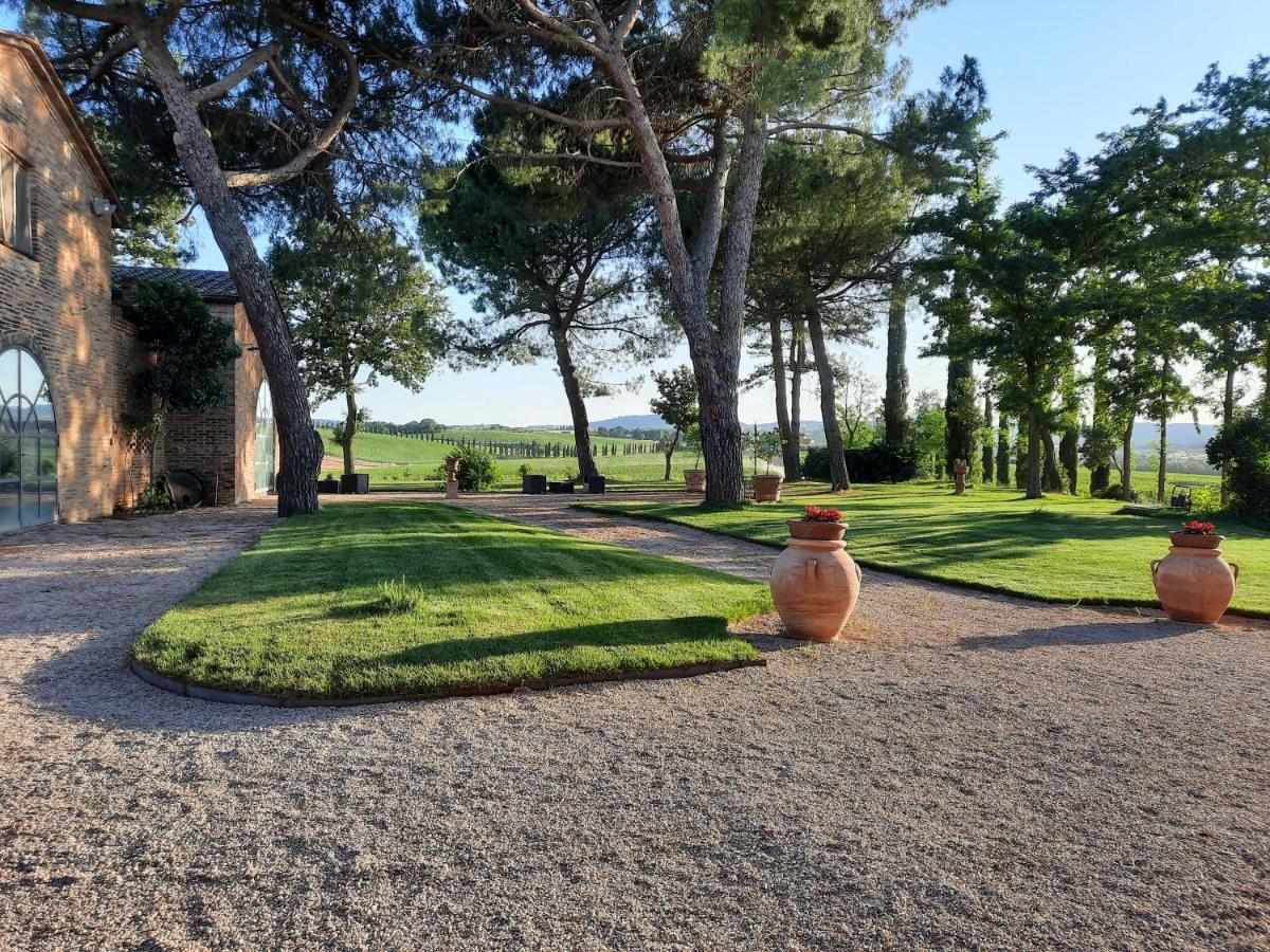 Вилла Agriturismo Il Greppo Аббадия-ди-Монтепульчано Экстерьер фото